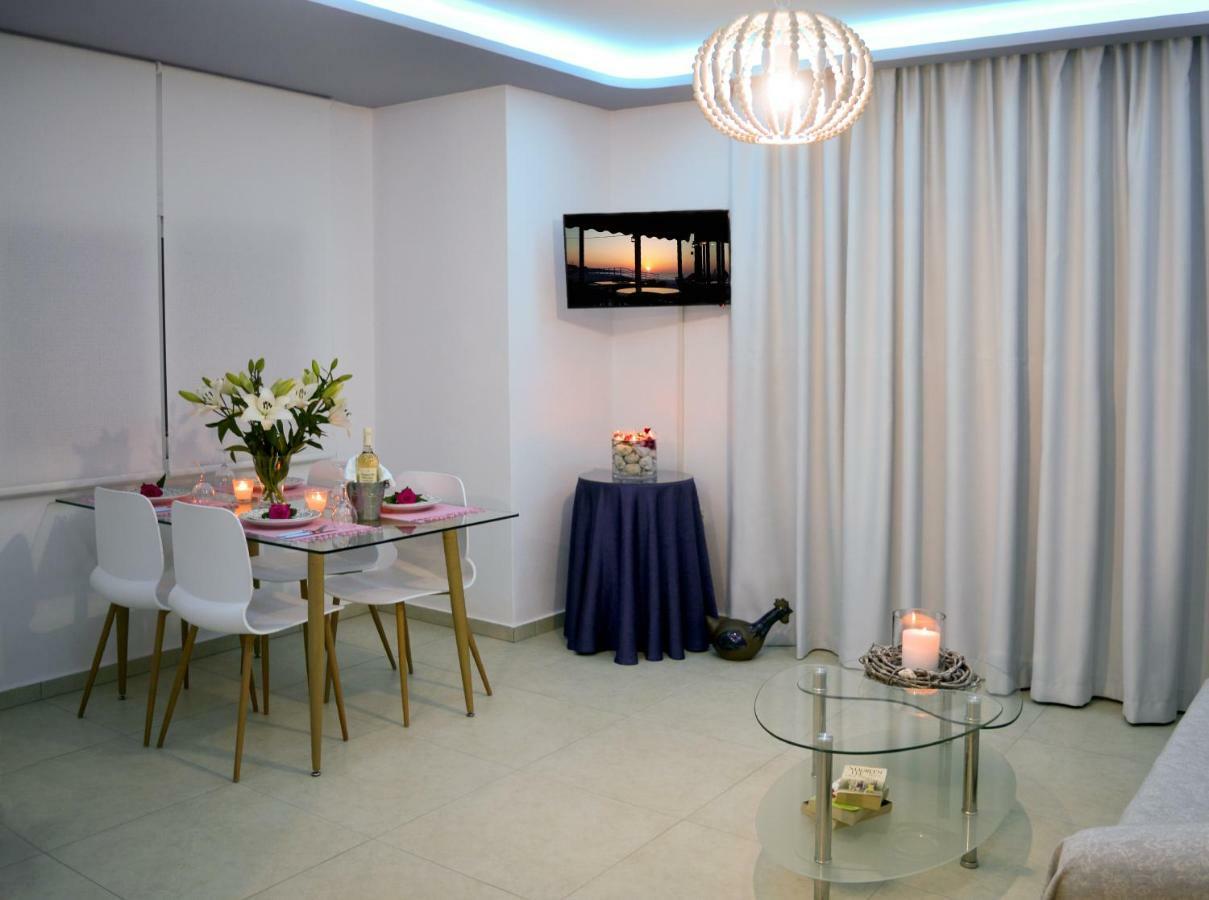 Meltemi Beach Apartments Mílatos Ngoại thất bức ảnh